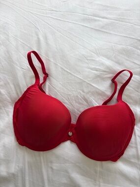 Natori Red Molded T-Shirt Bra with Light Padding